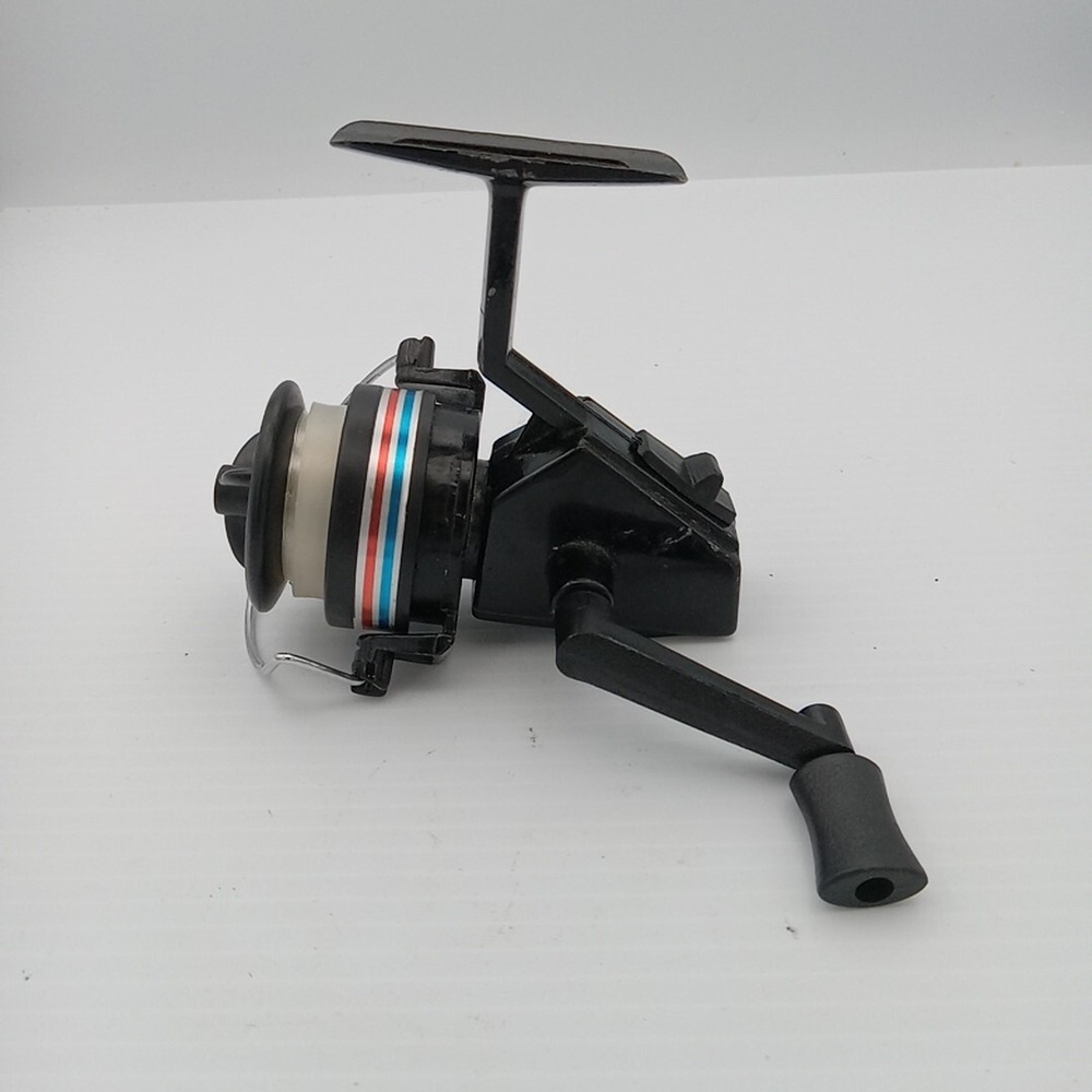 Swift 660/F Spinning reel. Good condition. Works well.